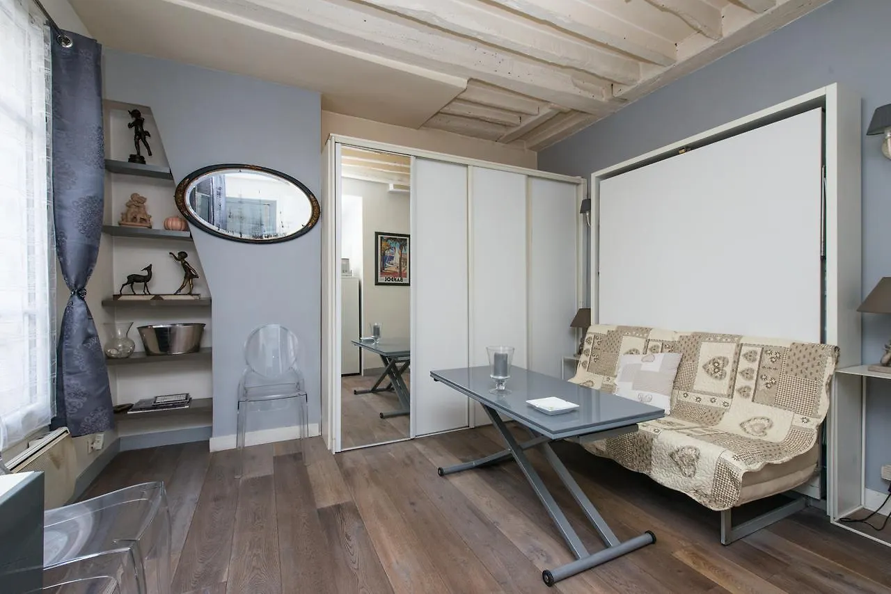 Modern Montorgueil Studio